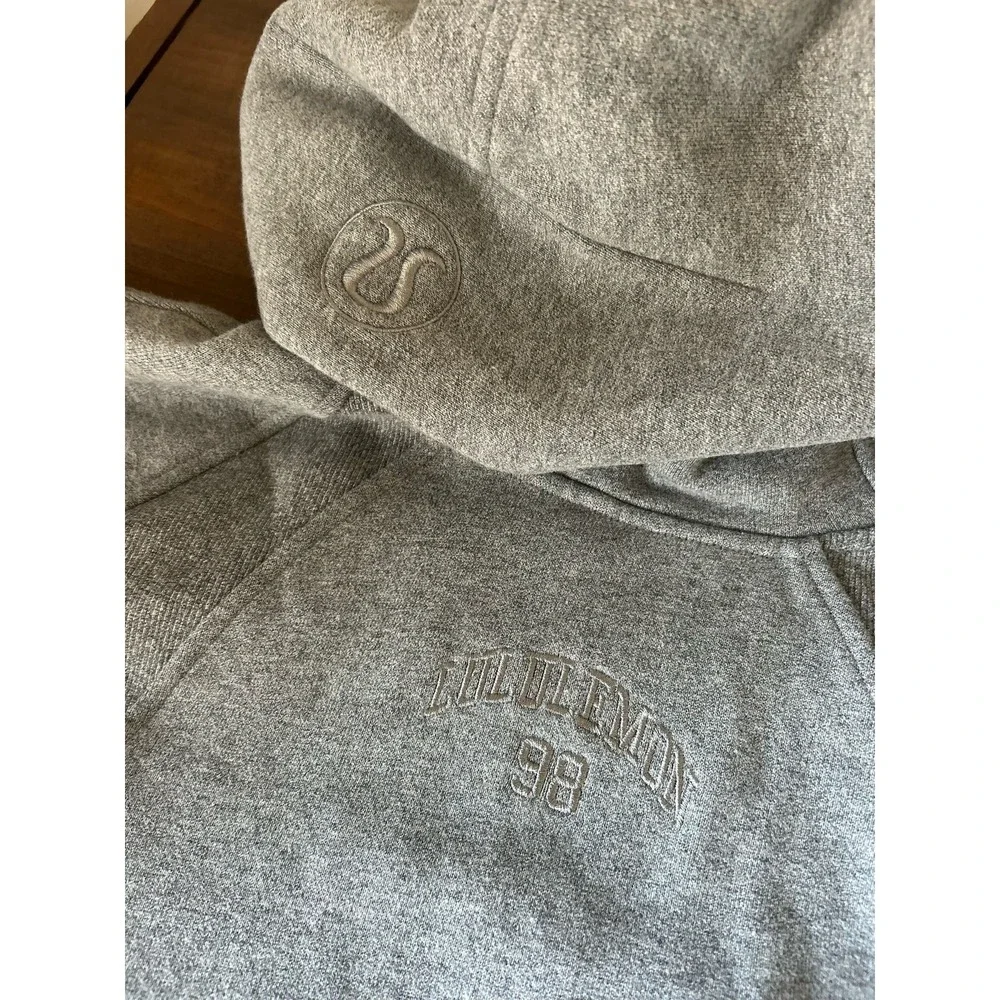 Lululemon Mock Neck Scuba Cropped Hoodie XS/S